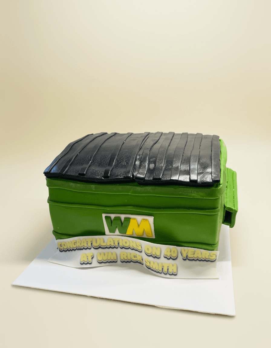 Custom cake by Jenn